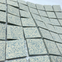 Winckelmans Bleu 208 Mouchetés – plăcuțe de mozaic mate de 20x20 mm pe plasă