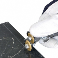 În utilizare: Clește profesional pentru ceramică Montolit