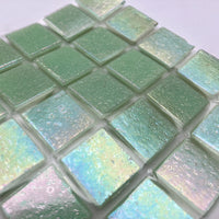 Mozaic din sticlă irizat 20mm – verde germene