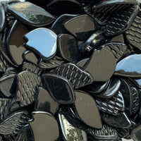Mozaic din sticlă – Petale din sticlă – negru opalin - mosaicshop