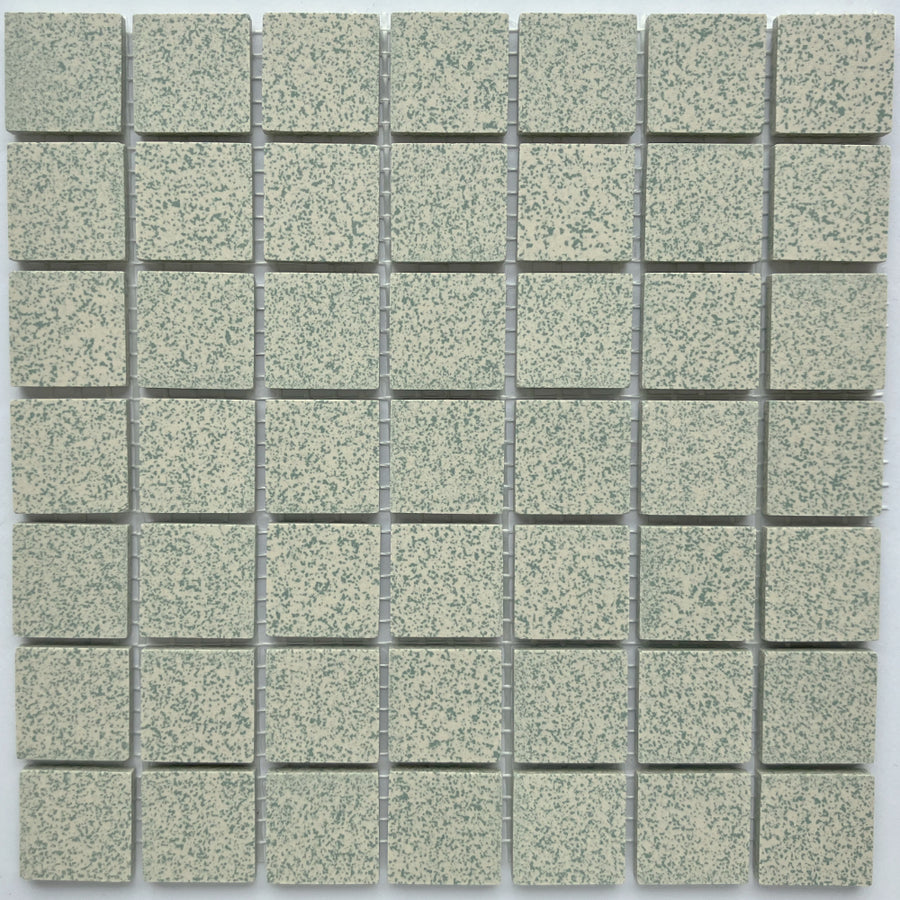 Winckelmans Vert 209 Mouchetés 20x20 mm – plăcuțe de mozaic verzi, pătate, pe plasă, vedere de sus