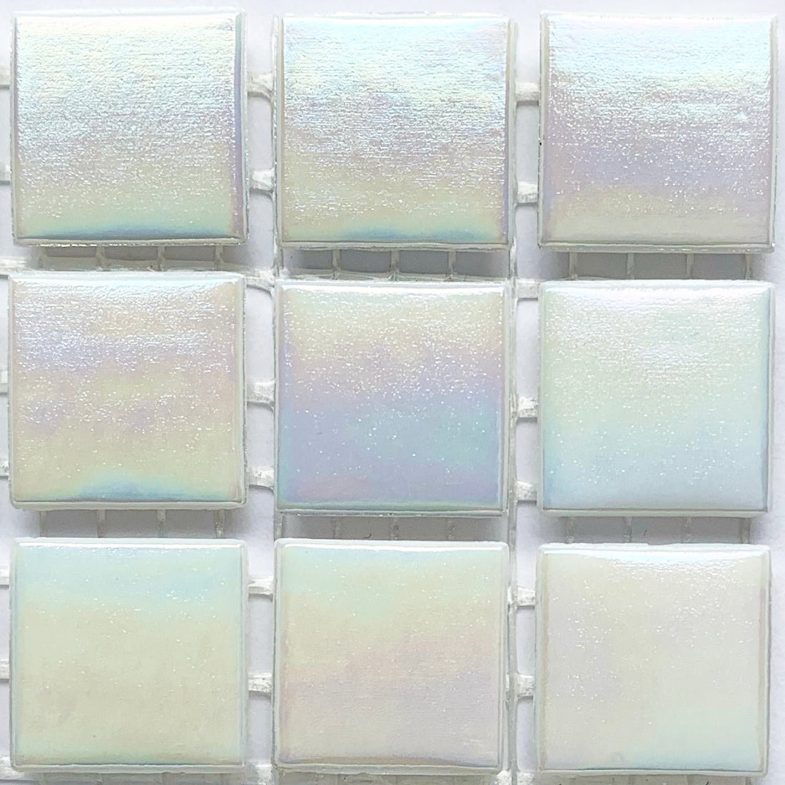 Mozaic din sticlă irizat 20mm – diamant alb - mosaicshop