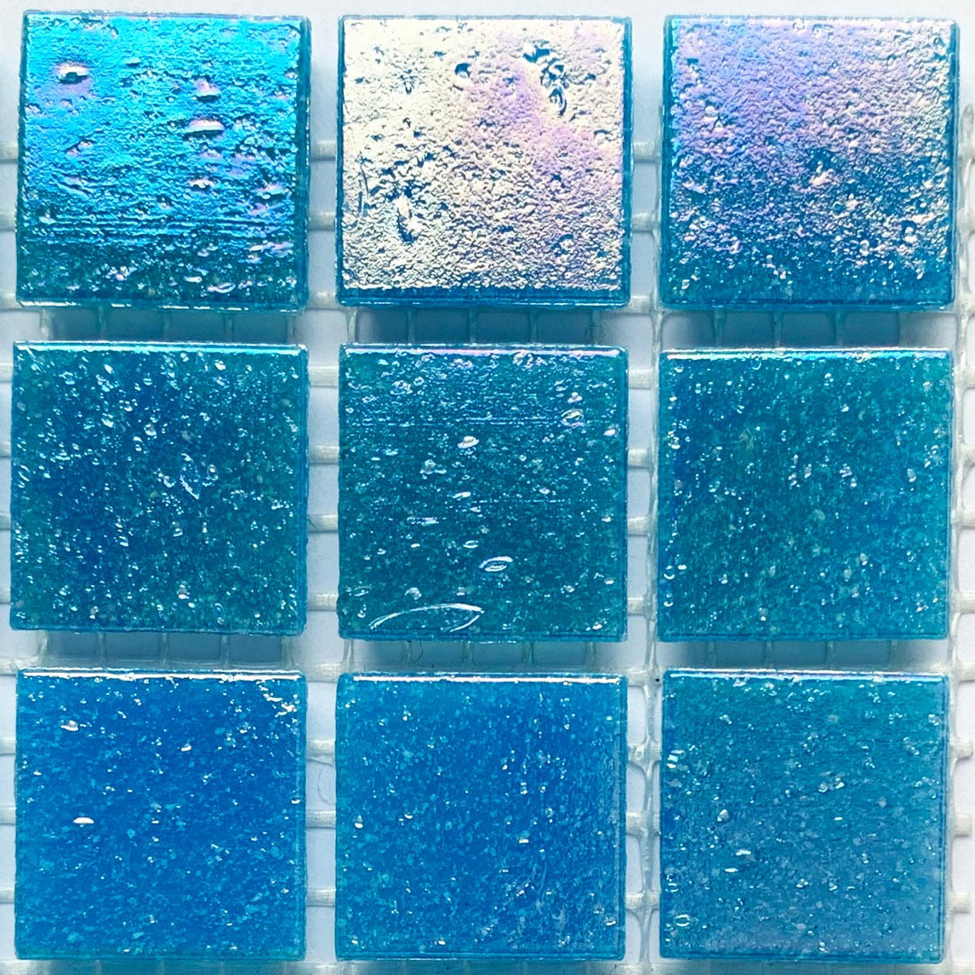 Mozaic din sticlă irizat 20mm – albastru regal - mosaicshop