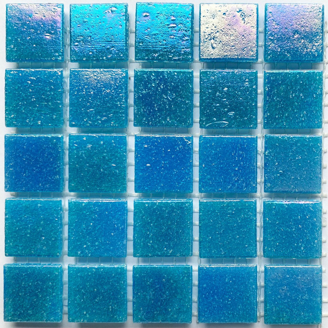Mozaic din sticlă irizat 20mm – albastru regal - mosaicshop