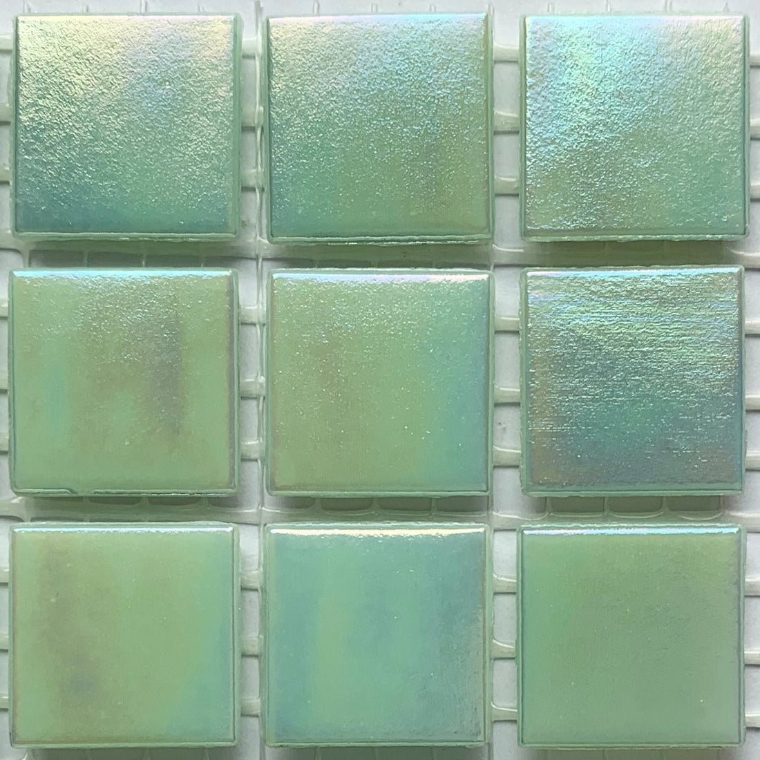 Mozaic din sticlă irizat 20mm – verde perlat - mosaicshop