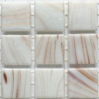 Mozaic din sticlă cu vinișoare aurii 20mm – aur alb - mosaicshop