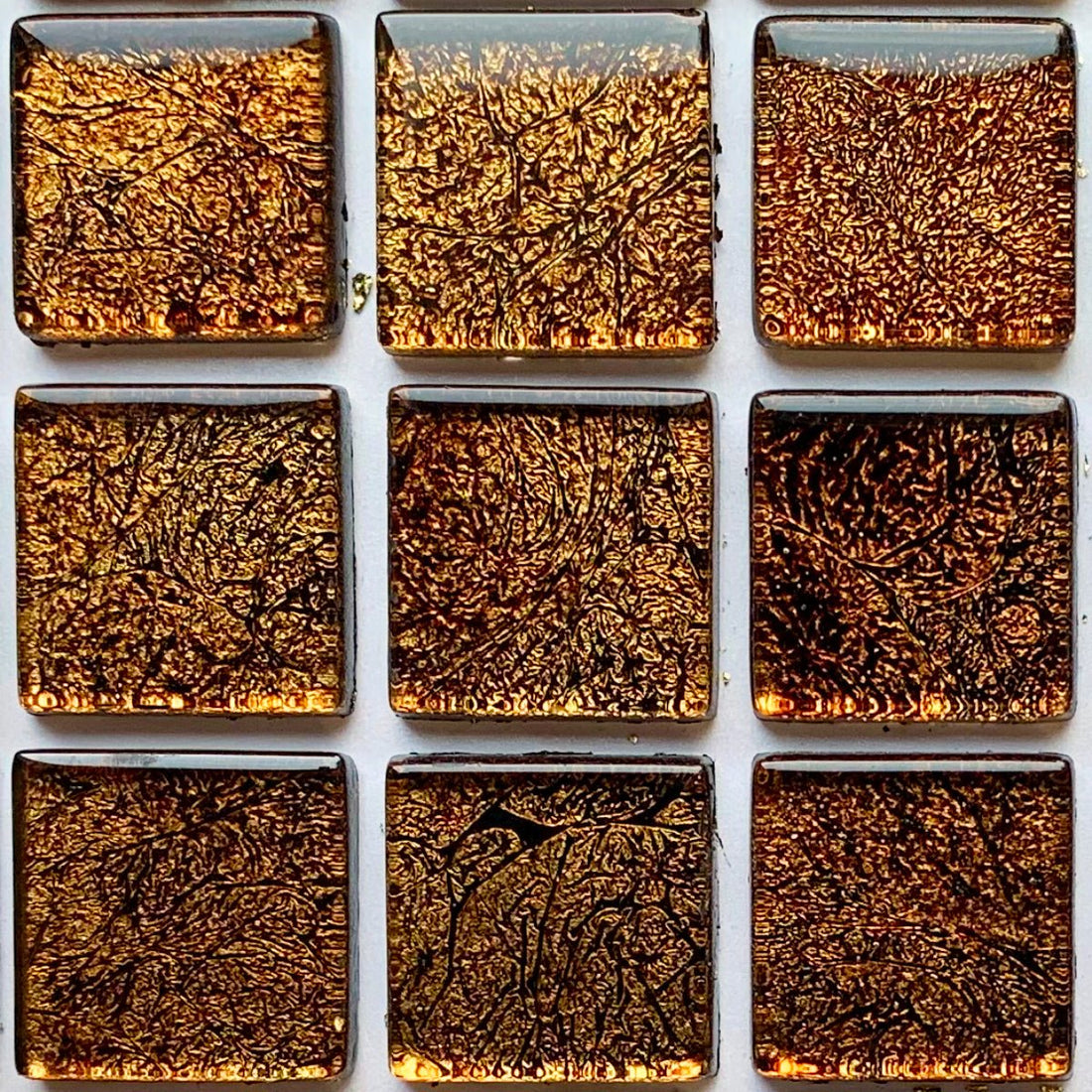 Mozaic din sticlă cu oglindă 20mm – alamă - mosaicshop