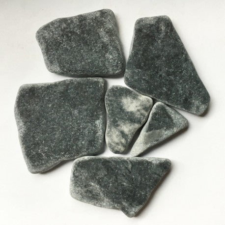 Marmură poligonală – Nero Lavica — Mosaicshop