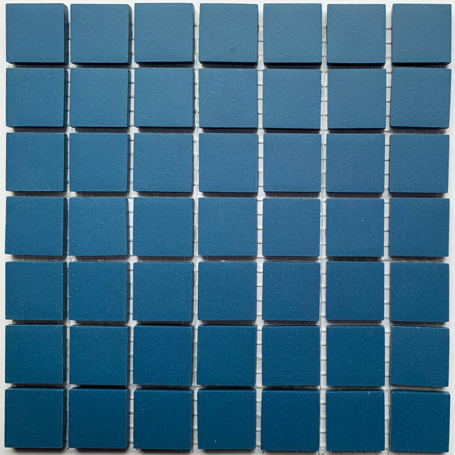 Winckelmans Bleu Nuit – plăcuțe de mozaic mate de 20x20 mm pe plasă