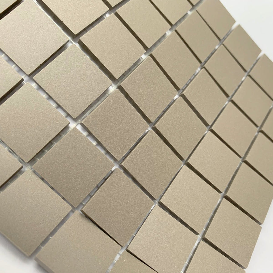 Winckelmans Gris – plăcuțe de mozaic mate de 20x20 mm pe plasă
